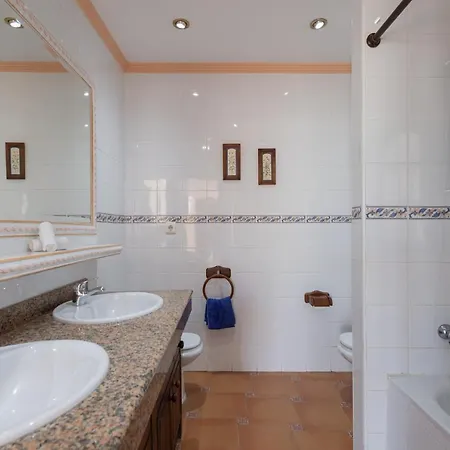 Lobos Con Piscina Privada Y Jacuzzi *