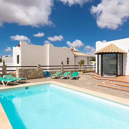Villa Lobos Con Piscina Privada Y Jacuzzi *