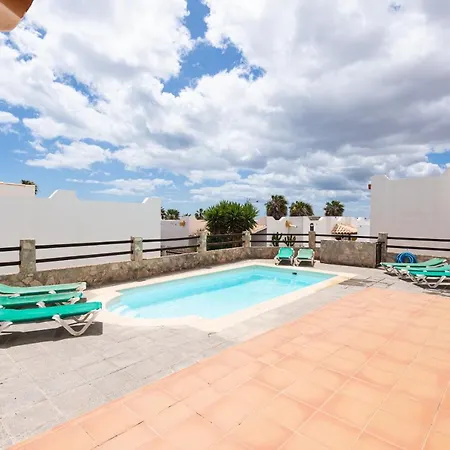 Lobos Con Piscina Privada Y Jacuzzi Villa Caleta De Fuste